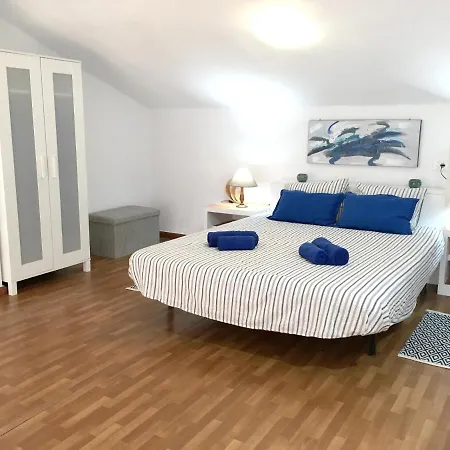 Appartamento With 2 Bedrooms In El Médano, With Wonderful Sea View, Shared Pool, Furnished Terrace - 200 M From The Beach El Médano