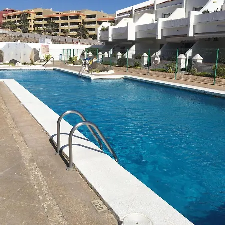 Appartamento With 2 Bedrooms In El Médano, With Wonderful Sea View, Shared Pool, Furnished Terrace - 200 M From The Beach *