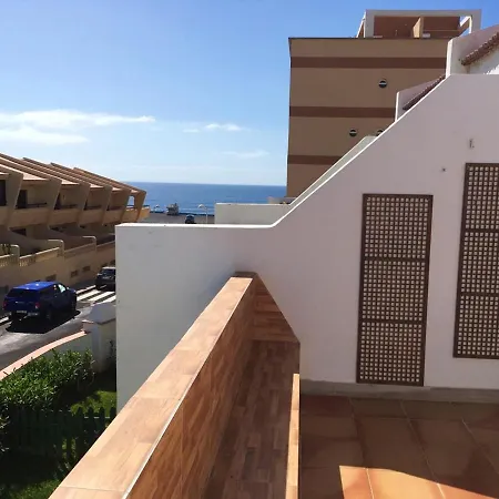With 2 Bedrooms In El Médano, With Wonderful Sea View, Shared Pool, Furnished Terrace - 200 M From The Beach