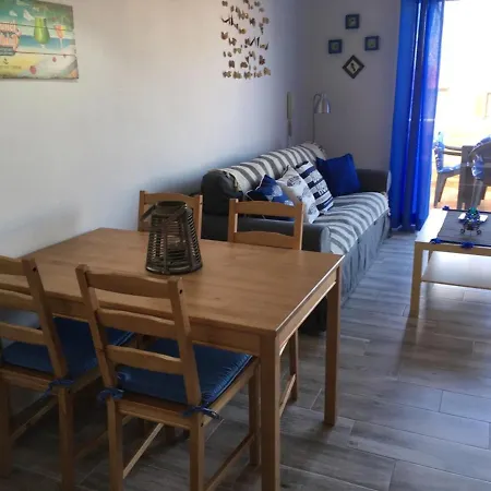 With 2 Bedrooms In El Médano, With Wonderful Sea View, Shared Pool, Furnished Terrace - 200 M From The Beach El Médano