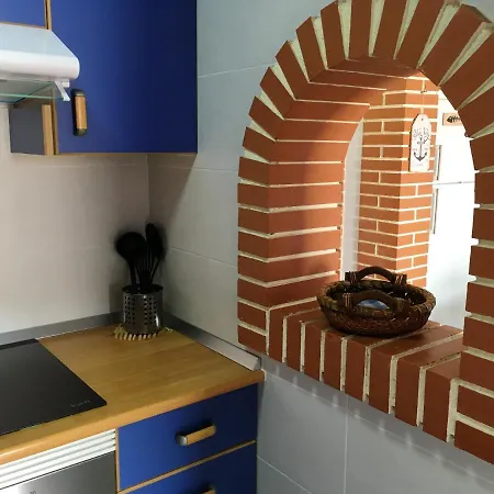 Appartamento With 2 Bedrooms In El Médano, With Wonderful Sea View, Shared Pool, Furnished Terrace - 200 M From The Beach *